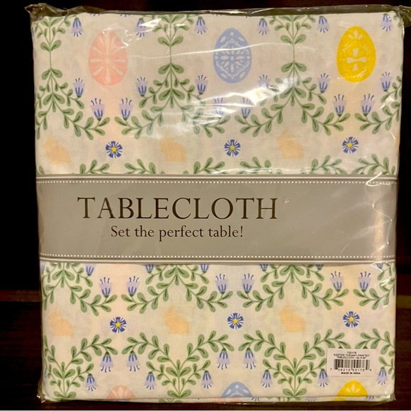 Design Imports Other - NWT Easter TABLECLOTH